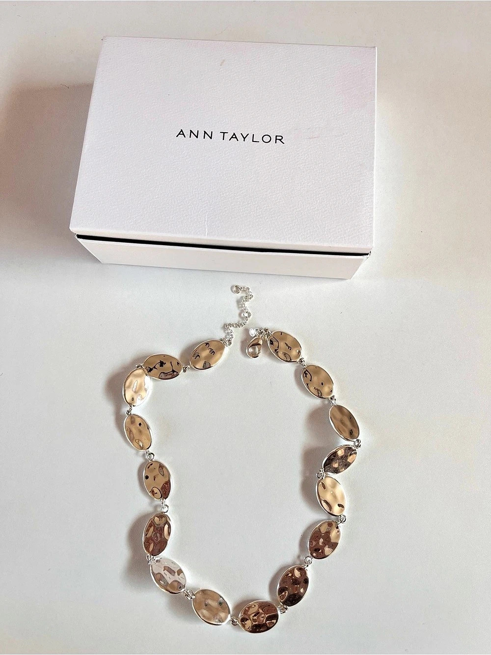 Ann Taylor Gold-Tone Oval Link Necklace Like New